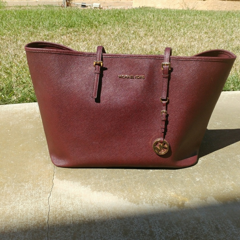 Michael Kors Jet Set Saffiano Leather Tote